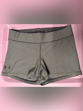 Under Armour Women's Gray Athletic Bike Shorts